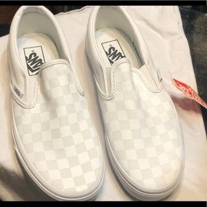 Checkerboard classic slip-on white vans